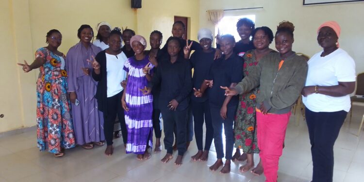 Le théâtre au service des droits des femmes : L’IPBF célèbre la fin d’une session de formation