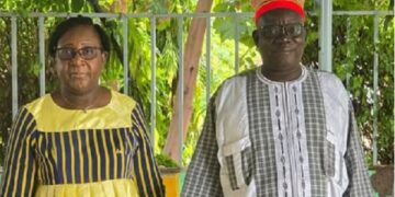 Région du Nakambé : Stella Eldine Kabré Kaboré  présente ses civilités au Roi de Tenkodogo