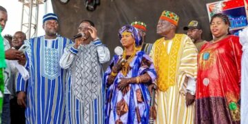 Natou Baswidga inaugure sa nouvelle maison à Kouba