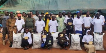 Soutien aux familles vulnérables : la CNSS remet bourses, kits scolaires et vivres