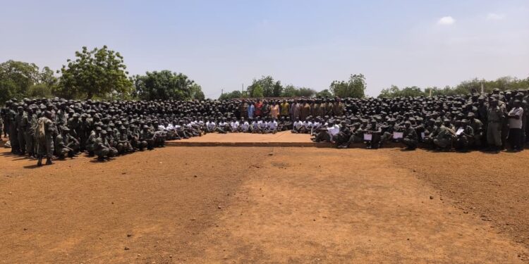 Service National pour le Développement : 1 084 appelés salariés de la 80ᵉ promotion achèvent leur Formation Civique et Militaire
