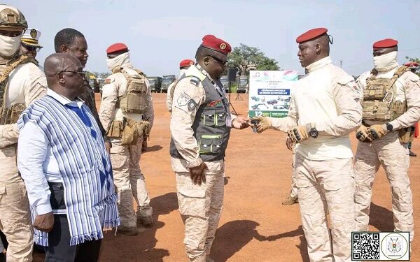 Initiative Présidentielle Faso Mêbo : Le Capitaine Ibrahim Traoé remet plus 700 engins