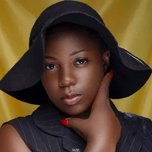 People :  » Je le regrette sincèrement », Diane Nama présente officiellement des excuses