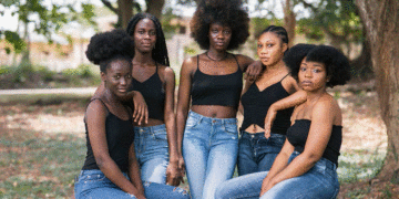 Journée internationale de la jeune fille : engageons-nous à construire un monde meilleur pour elles!