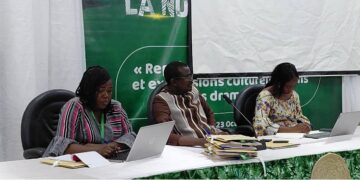 Karidia Agathe Sanon se penche sur « Les Pompiers de la paix, une œuvre de Prosper Compaoré