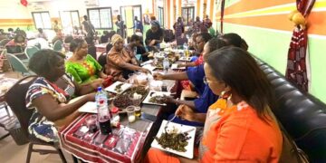 Consommons local : Les femmes de Oxfam célèbrent le savoir-faire burkinabè