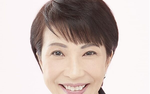 Le Japon nomme sa première femme Première ministre, Sanae Takaichi