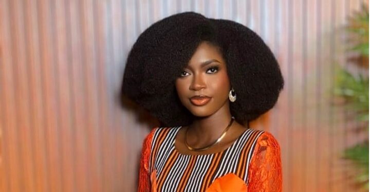 Cosmétique capillaire : Leslie Mefy Yanogo au bon soin des cheveux naturels