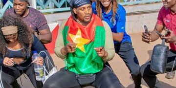 Sport :  « King of Squats » au Burkina Faso,  des réactions controversées