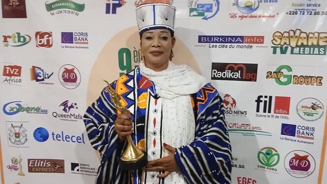 Africa Mousso 2025 : Un trophée décerné à Maman Afrique, une femme leader à l’engagement exemplaire
