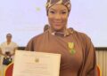 Côte d&rsquo;Ivoire : Konnie Touré élevée au rang de Chevalier dans l’Ordre du Mérite de la Communication