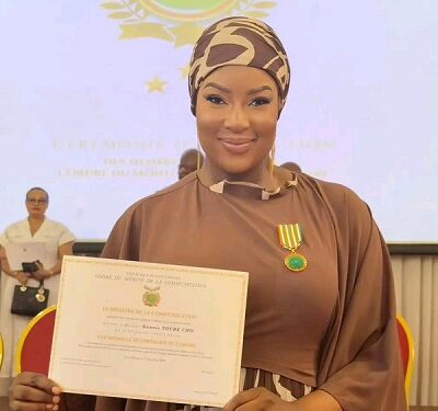 Côte d&rsquo;Ivoire : Konnie Touré élevée au rang de Chevalier dans l’Ordre du Mérite de la Communication